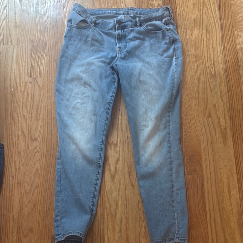 Old Navy Super Skinny Mid-Rise Jeans (12 standard)